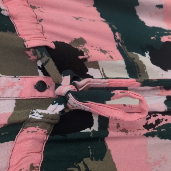 Apricot size 10 drawstring waist dress in greens, pink, and black! - Picture 4 of 8